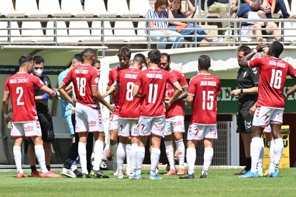 El Rayo Cantabria es el primer obstáculo para el Murcia en su pelea por el ascenso a Primera RFEF
