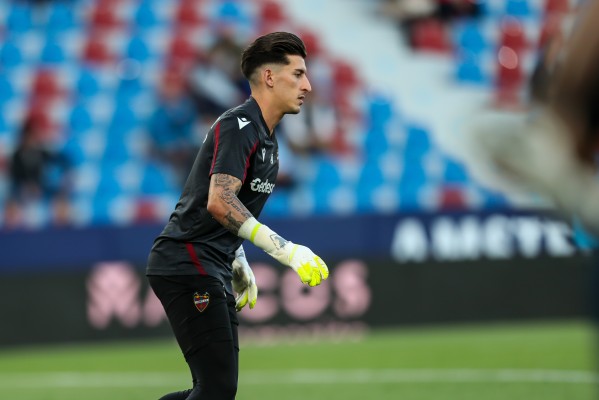 Alessio se queda sin porteros del primer equipo: Aitor y Cárdenas, bajas de última hora para el encuentro ante el Alavés