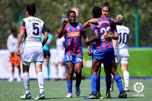 El Valencia encaja una goleada en el cierre de un curso gris oscuro 