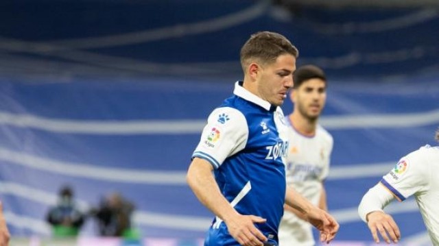 Manu Vallejo desciende con el Alavés