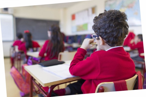 Los niños crecen más rápido durante el curso escolar que durante las vacaciones de verano

