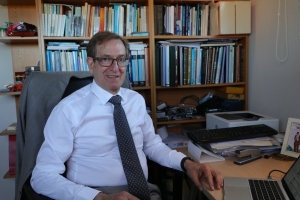 Un médico, profesor e investigador para dirigir la Conselleria de Sanidad