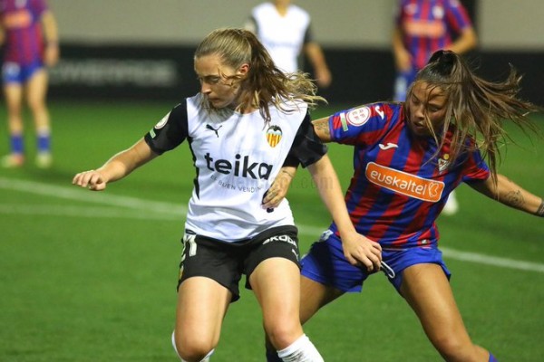 El Valencia despide el curso en Eibar con los deberes hechos