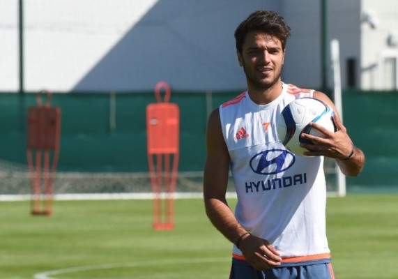 Clement Grenier, en la órbita del VCF por si sale Parejo