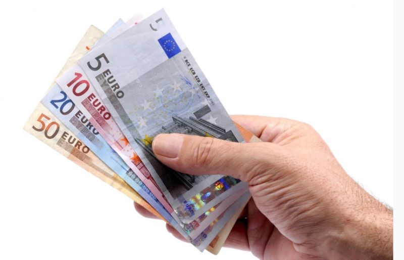 Reino Unido prepara una nueva ley para proteger el acceso al efectivo y defender a las víctimas de estafas financieras
