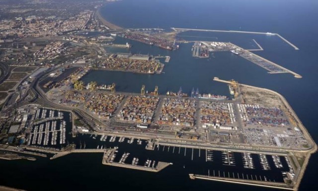 El 'lobby' contrario a la ampliación del Puerto se borra del registro europeo sin declarar sus clientes