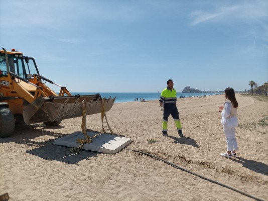 Peñíscola última la puesta a punto de sus playas para la temporada de verano
