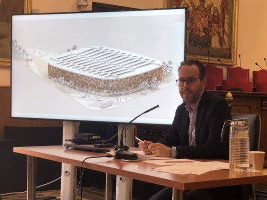 Elche juega su particular 'contrarreloj' con las actuaciones Edusi más importantes: el pabellón y Carrús