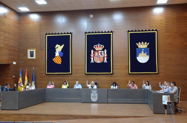 Oropesa del Mar se posiciona en contra de la prohibición de la quema de residuos vegetales