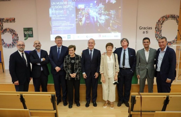 Adela Cortina llama a unir Ciencia y Humanidades: 