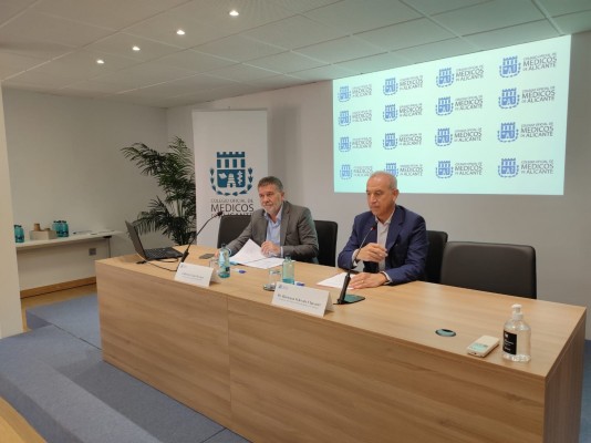 El juez procesa a cinco personas y dos empresas por desviar 760.000 euros del Colegio de Médicos de Alicante