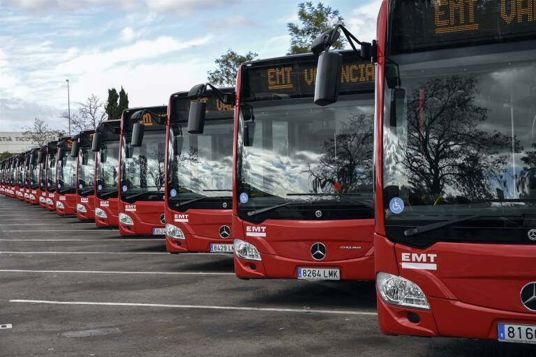 Los viajeros del transporte urbano por autobús crecieron un 48 % en marzo en la Comunitat
