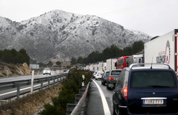Las autovías de Madrid y Valencia recuperan la normalidad tras la intensa nevada