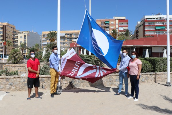 Sagunto consigue renovar las banderas azules en las playas de Puerto, Almardà y Corinto