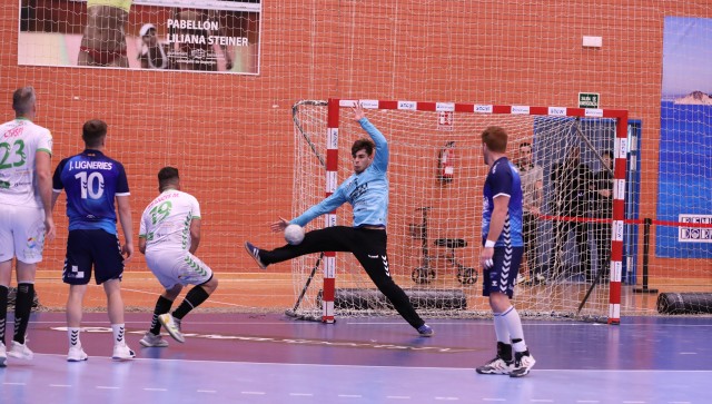 Roberto Rodríguez, meta del Benidorm, jugará con España los próximos Juegos Mediterráneos