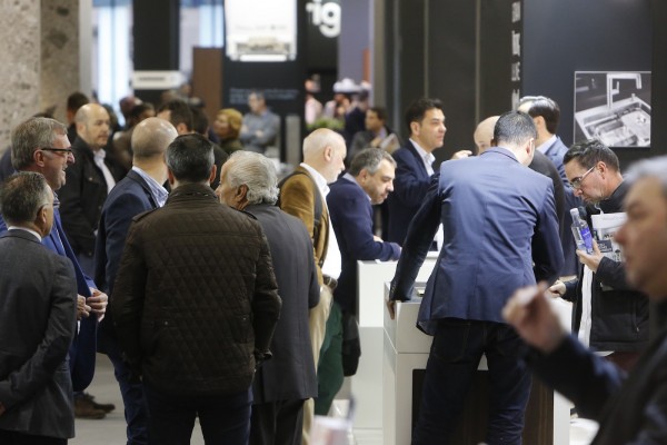 La Generalitat obliga a Feria Valencia a rehacer sus nuevos comités organizadores por masculinizados 