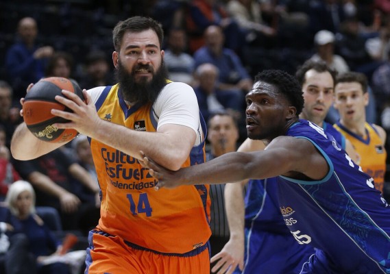 Valencia derrota a Burgos y asegura la ventaja de pista en la primera ronda del play off
