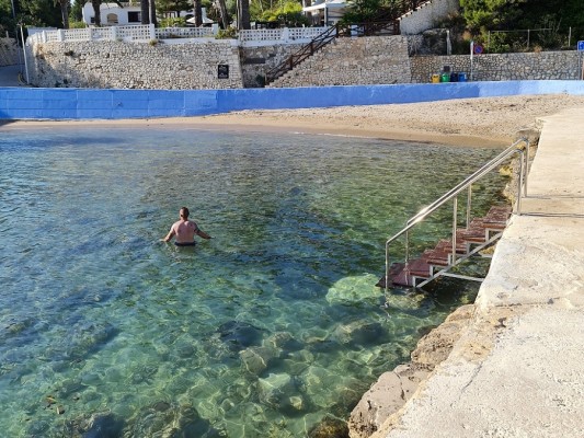 Benissa suspende licencias de obra en Cala Advocat para asegurar el plan de mejora ambiental

