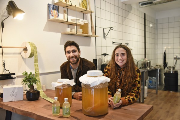 Makalú pone en marcha el primer obrador de Kombucha en València 
