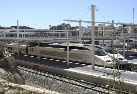 Así afecta, tren por tren, el plan alternativo para Ave Madrid-Alicante