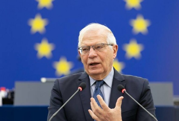 Borrell propone confiscar las reservas rusas congeladas para reconstruir Ucrania
