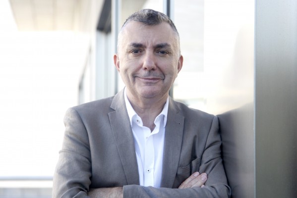 Manuel Vilas clausura 'Escritores en su tinta' en Molina de Segura con un encuentro con sus lectores