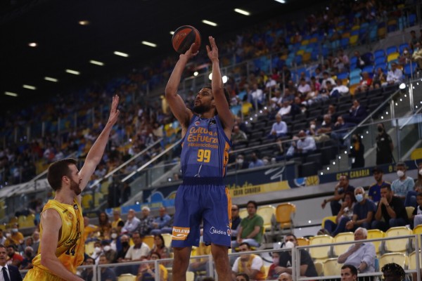 Un Valencia Basket laxo cae en Gran Canaria