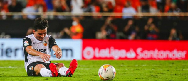 Hugo Guillamón no estará ante el Betis por sanción
