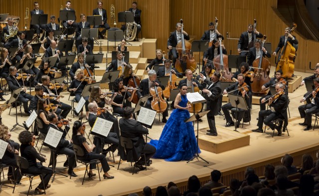 Gaffigan triunfa con un Dvorak más bohemio que americano