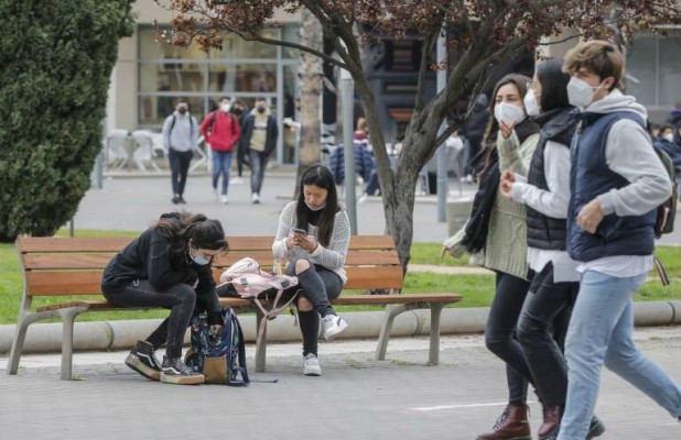 El Consell aumenta hasta los 18,8 millones de euros la dotación de las beca-salario 