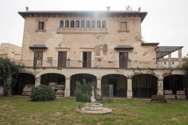 Siete empresas pujan por el contrato de rehabilitación del palacio Rubalcava de Orihuela