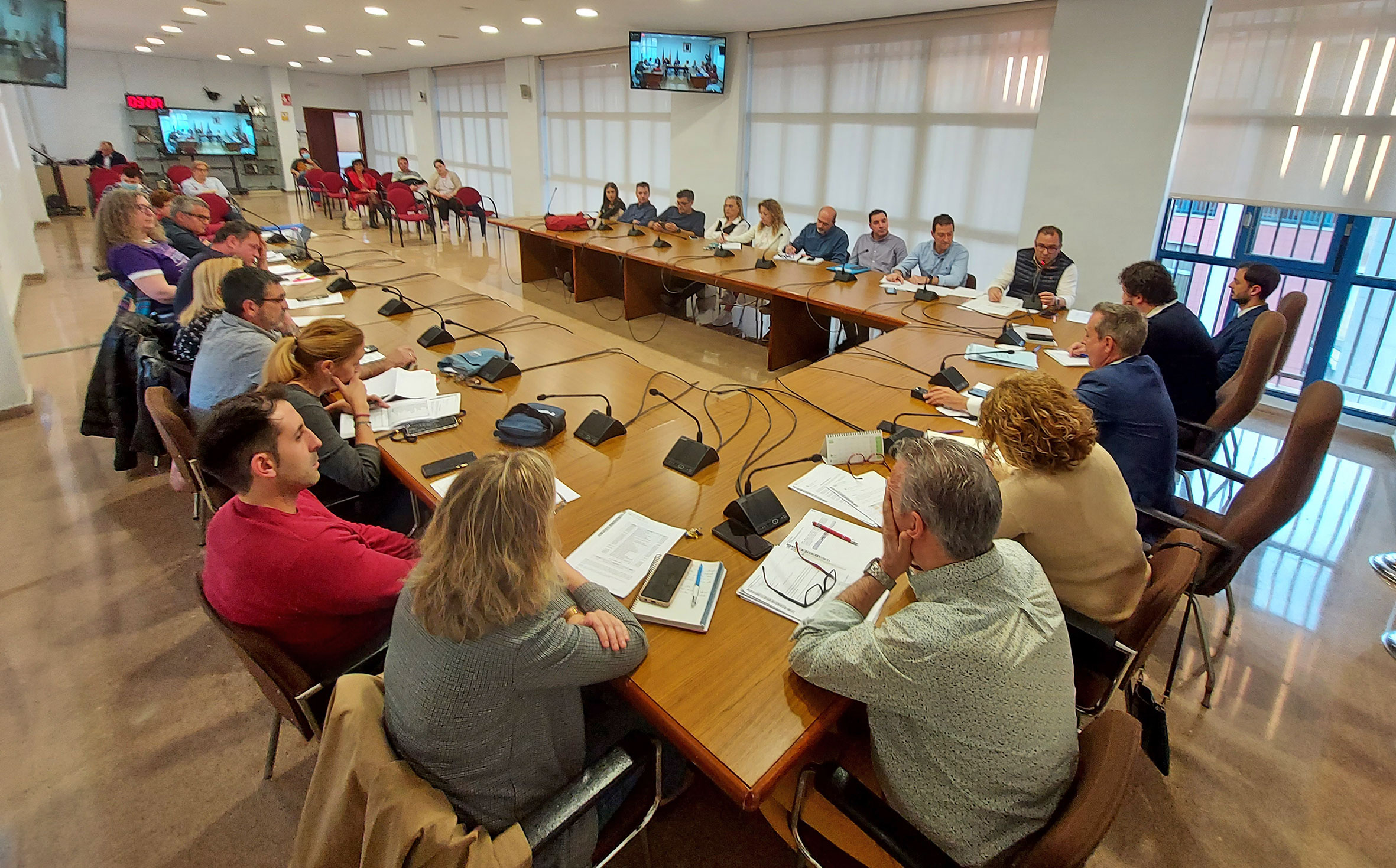 Xirivella cierra las cuentas municipales de 2021 con un remanente de 7 millones de euros