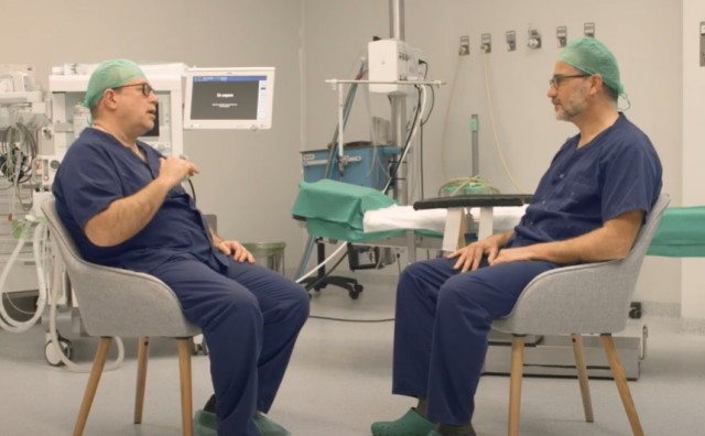 Los doctores Pedro Bretcha y José Manuel Ramia, en los 'Encuentros a medida' de Quirónsalud  