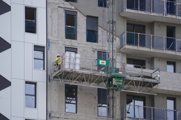 Más de 2.000 comunidades de vecinos se quedan sin ayudas a la rehabilitación por falta de presupuesto