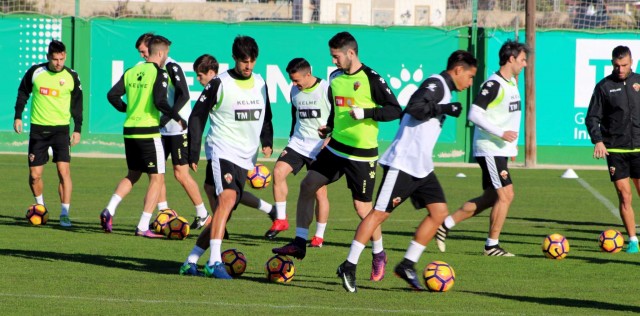 El Elche busca el primer triunfo del año ante un Rayo en similar situación