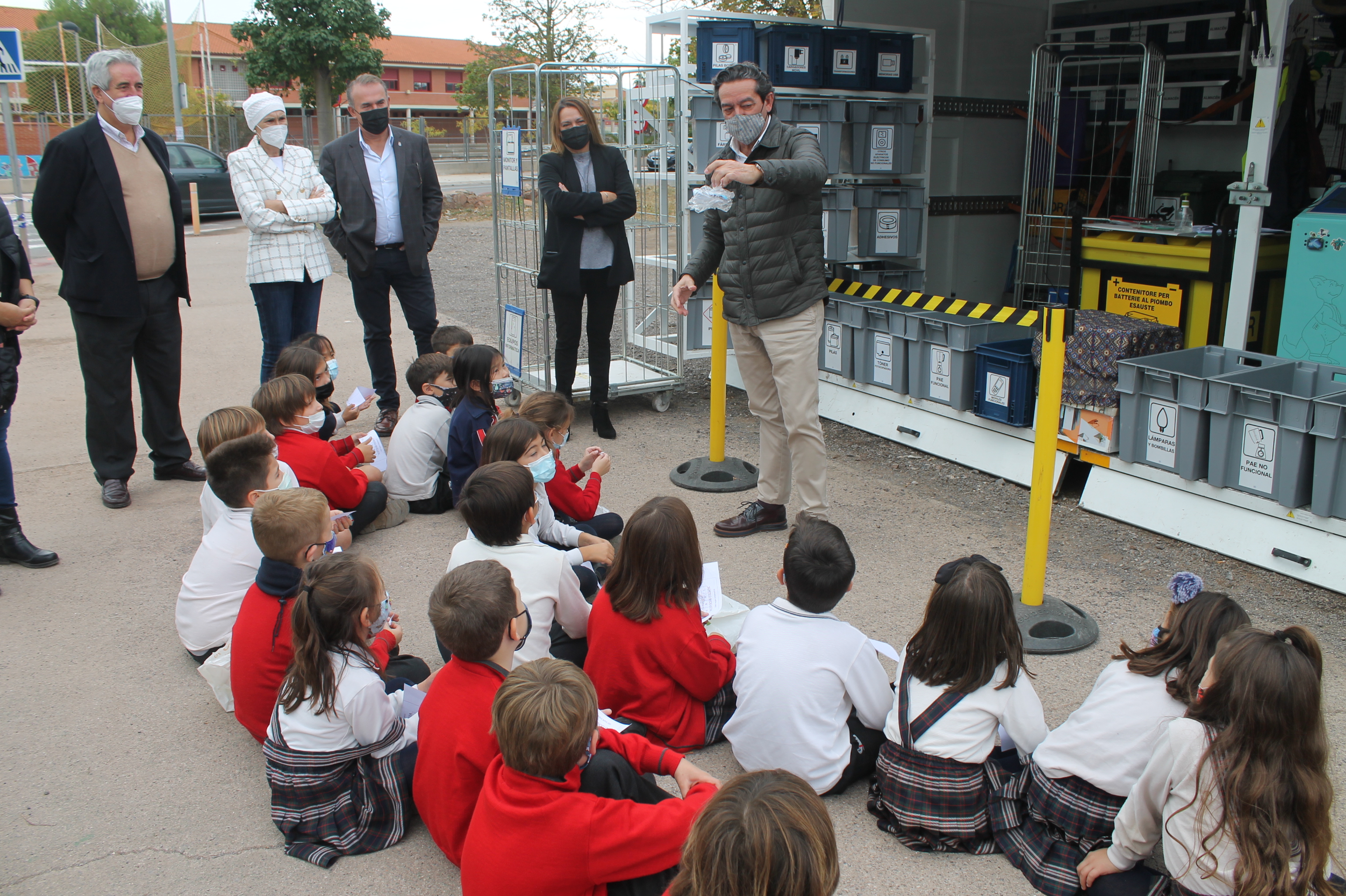 Benicàssim amplía el servicio de ecoparque móvil a las urbanizaciones de montaña