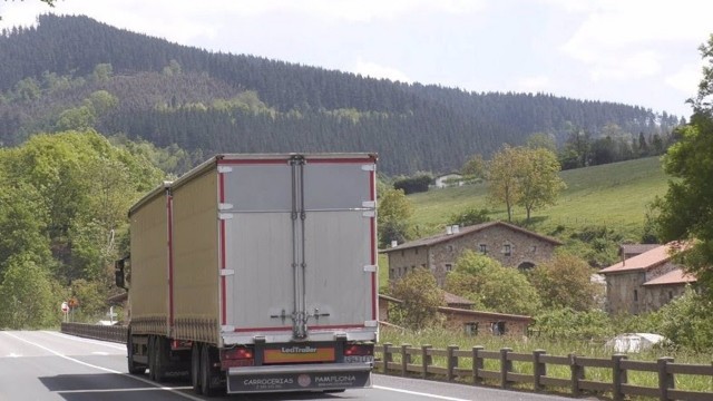 Bruselas aprueba el plan español de 450 millones en ayudas para el transporte de mercancías y pasajeros
