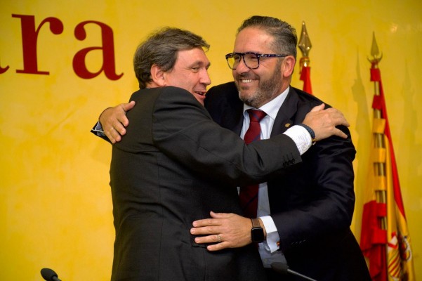 La Cámara de Comercio de Murcia reelige por unanimidad a López Abad como presidente