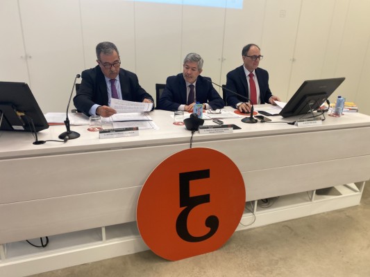 Los economistas de Alicante alertan de una 