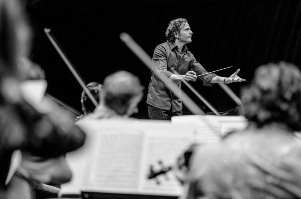 Gustavo Gimeno: «Tengo la suerte de trabajar rodeado de músicos maravillosos»