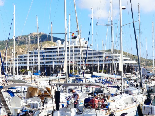 Show cooking, golf, buceo en Islas Hormigas y espectáculos ecuestres: la demanda del turista de lujo que elige Cartagena
