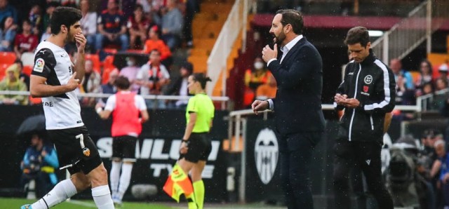 La caza sobre Guedes aumenta