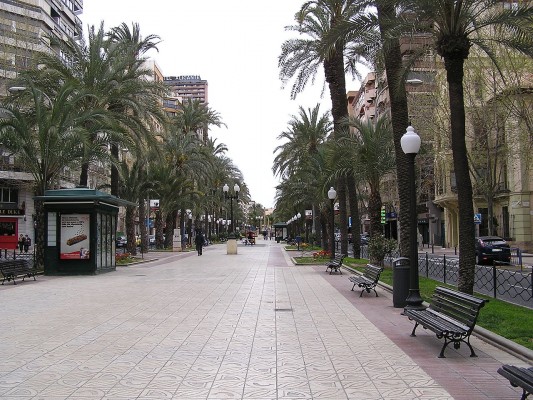 Alicante valida la reurbanización de Doctor Gadea para reducir tráfico y ampliar espacios peatonales