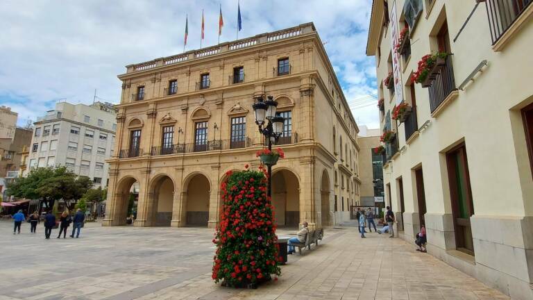 Castelló proyecta modernizar su página web para mejorar la eficacia y agilizar los trámites 'online'