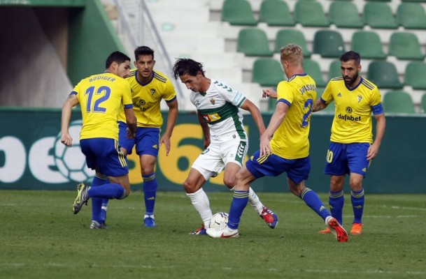 El Elche venció en su última visita al Cádiz
