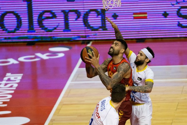 Lima, del UCAM CB, firma la mejor jugada defensiva en la Liga Endesa