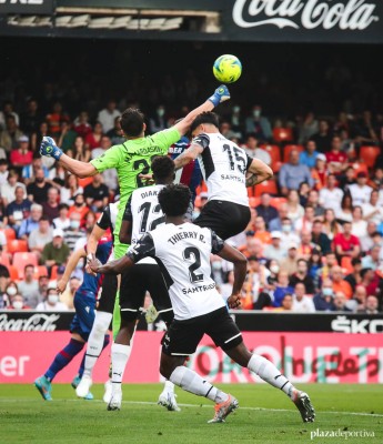 La diferencia de goles en contra lastra al Valencia por tercer año seguido