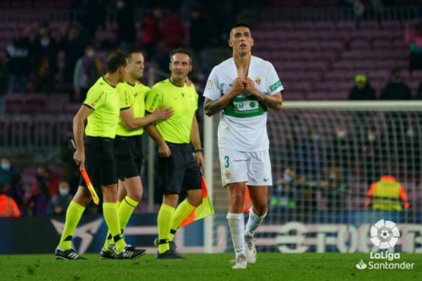 El chileno Enzo Roco se perderá el partido ante el Cádiz por sanción
