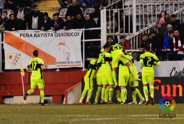 El Elche suma un punto en su visita a Vallecas