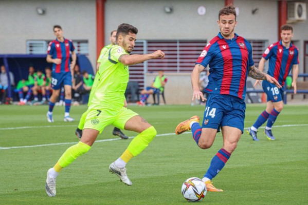Descalabro del Atlético Levante ante el líder